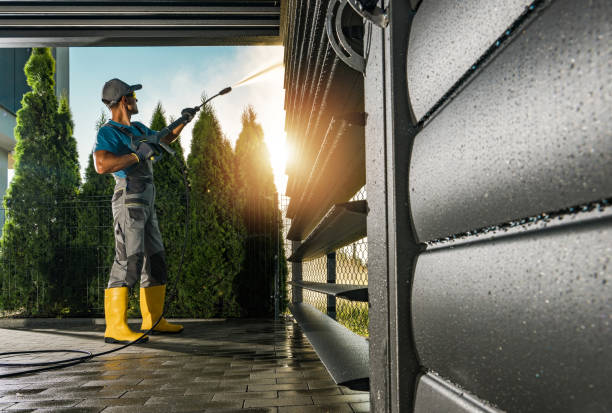Best Gutter Cleaning  in Crockett, TX